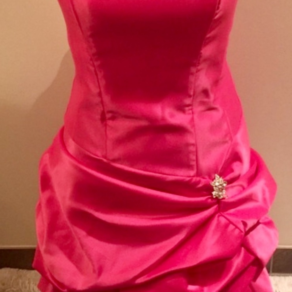 Cache size 4 dress